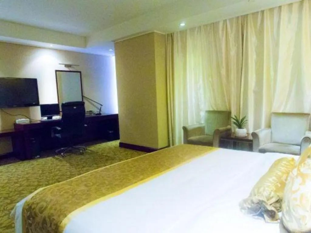 Bed in Jincheng Pacific Hotel