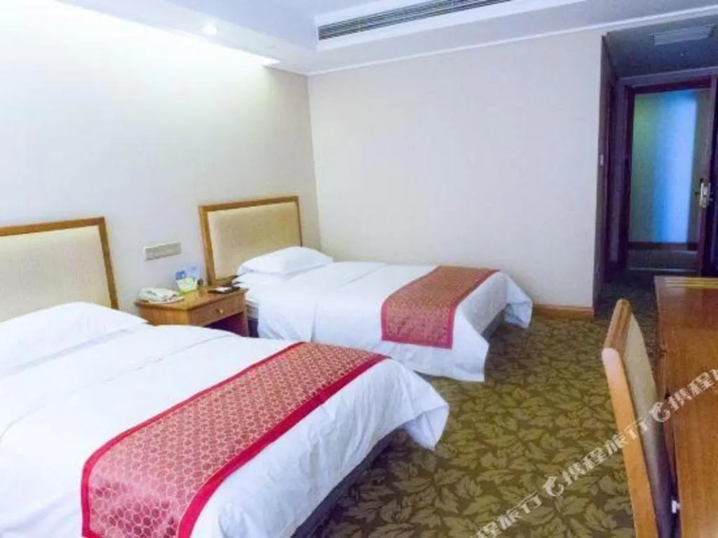 Bed in Jincheng Pacific Hotel