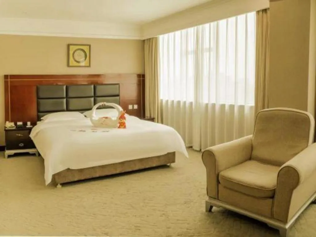 Bed in Jincheng Pacific Hotel