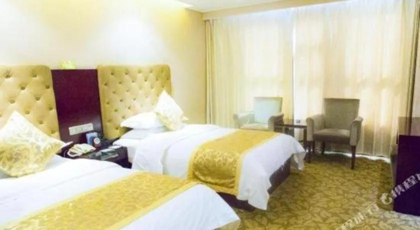 Bed in Jincheng Pacific Hotel