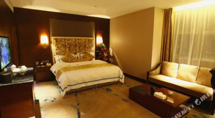 Bed in Jincheng Pacific Hotel