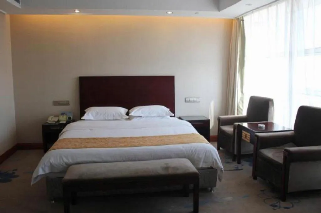 Bed in Jincheng Pacific Hotel
