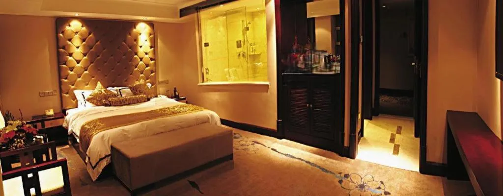 Bed in Jincheng Pacific Hotel