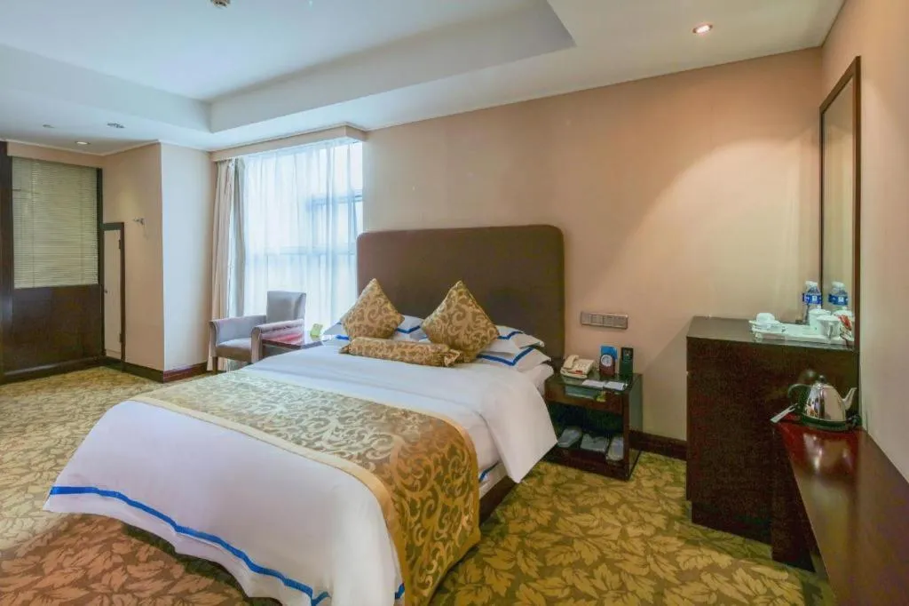 Bed in Jincheng Pacific Hotel