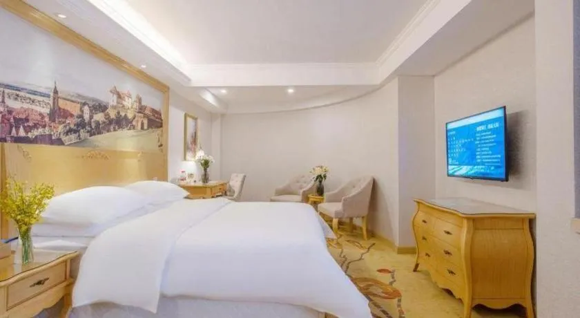 Bed in Guangna Hotel