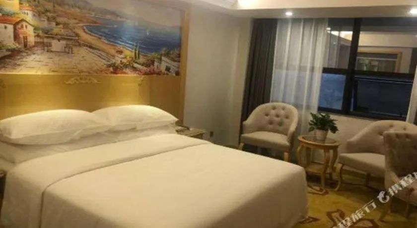 Bed in Guangna Hotel
