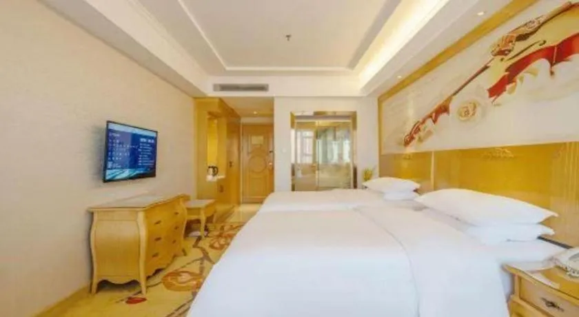 Bed in Guangna Hotel
