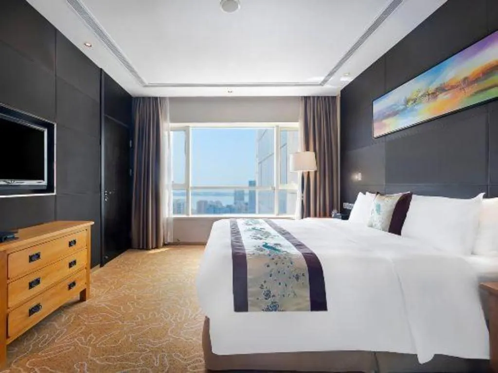 Bed in Qingdao Haidu Hotel