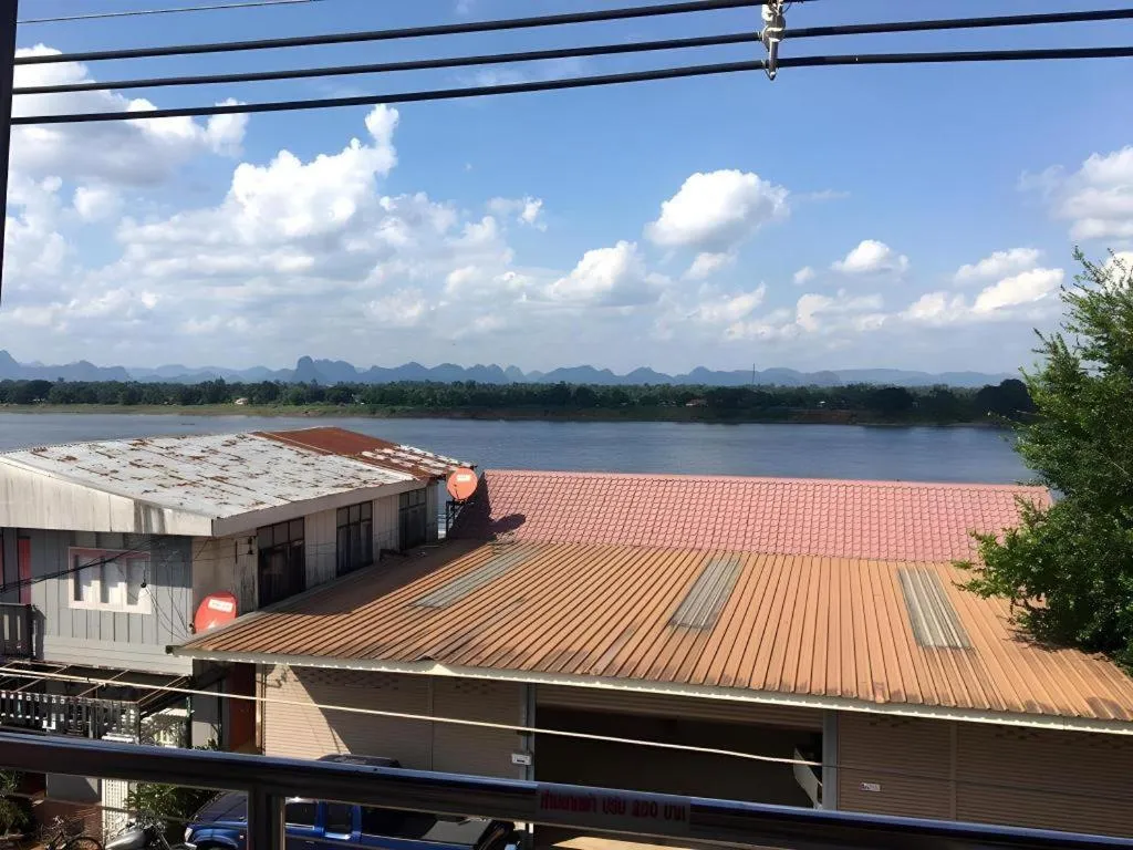 Baan Rim Khong Hotel