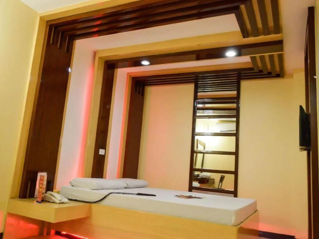 Bed in Hotel Sogo Mexico Pampanga