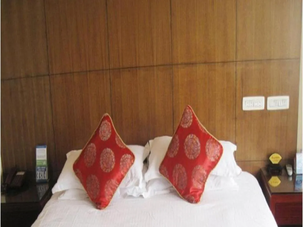 Bed in Yiwu Guomao Hotel