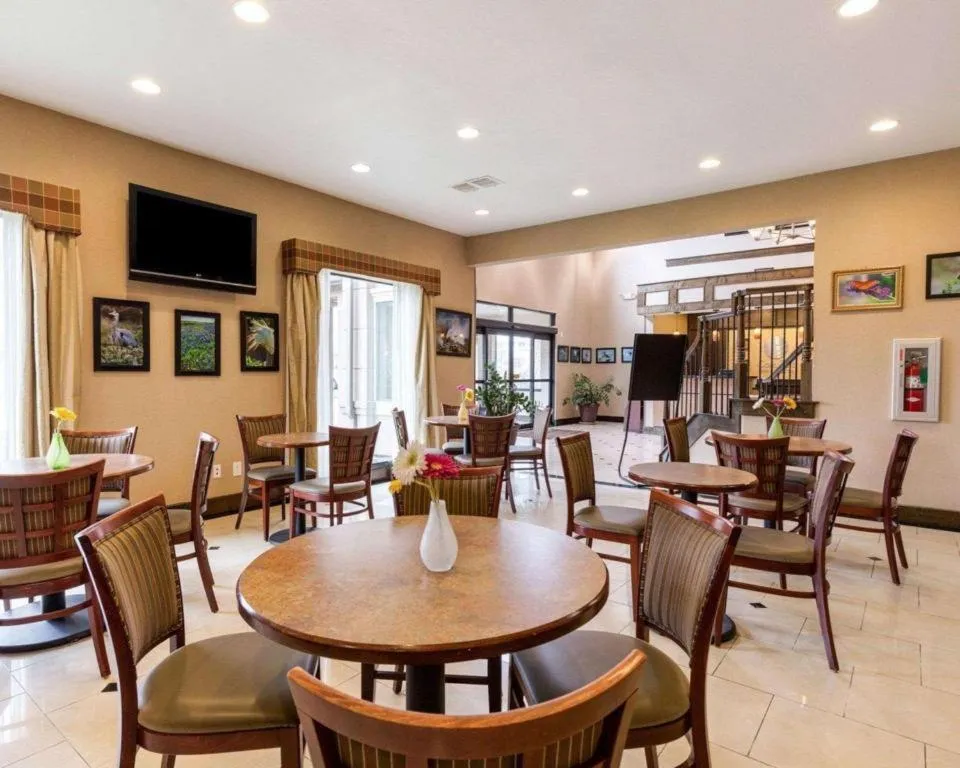 Comfort Inn & Suites Winnie