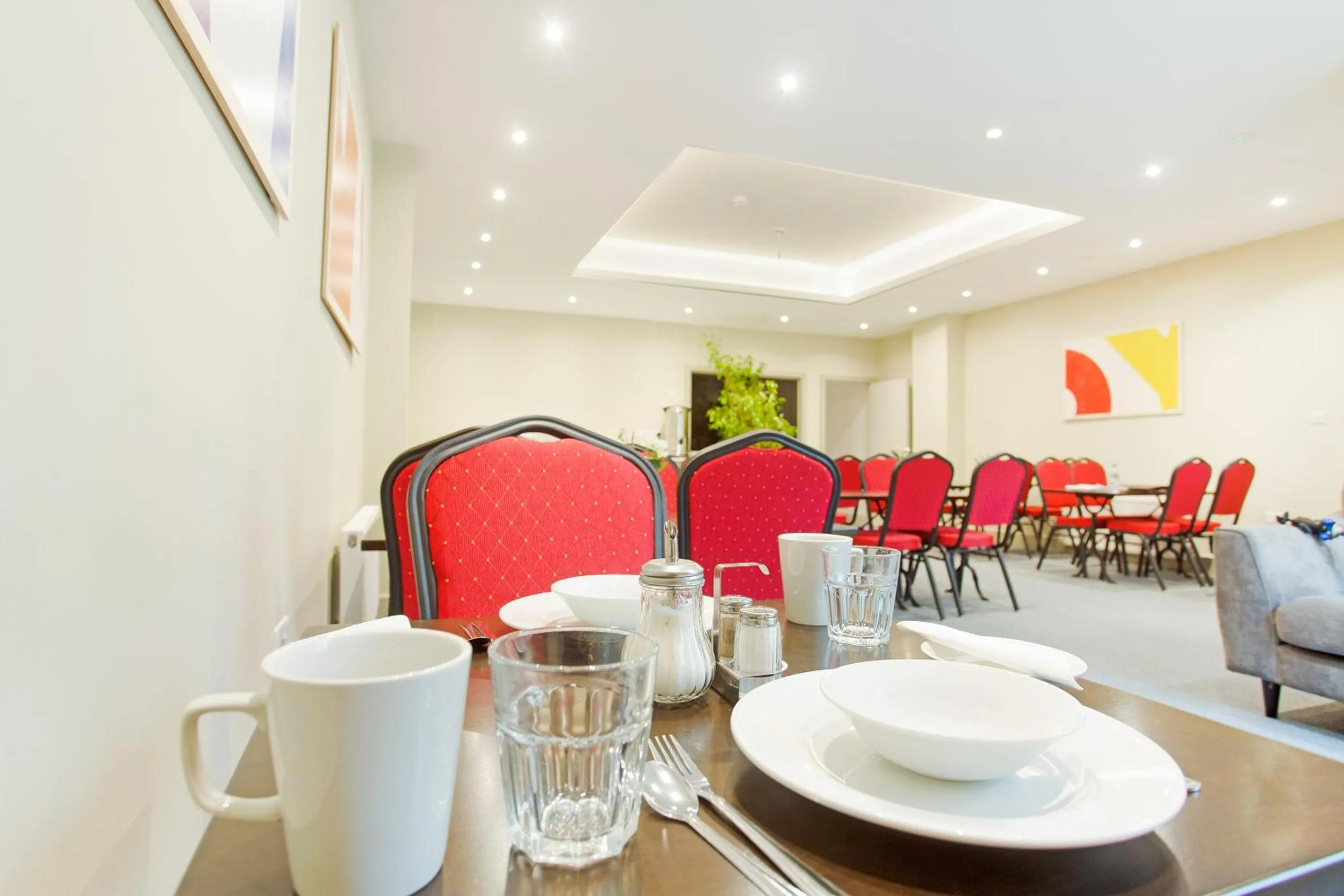 Dining area in Civic Hotel