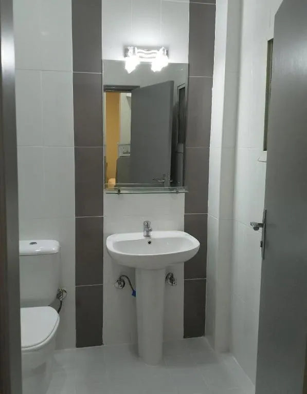 Sovereign Hotel - Marriage Certificate Required