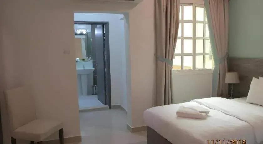 Bed in Sovereign Hotel - Marriage Certificate Required Bed in Sovereign Hotel - Marriage Certificate Required