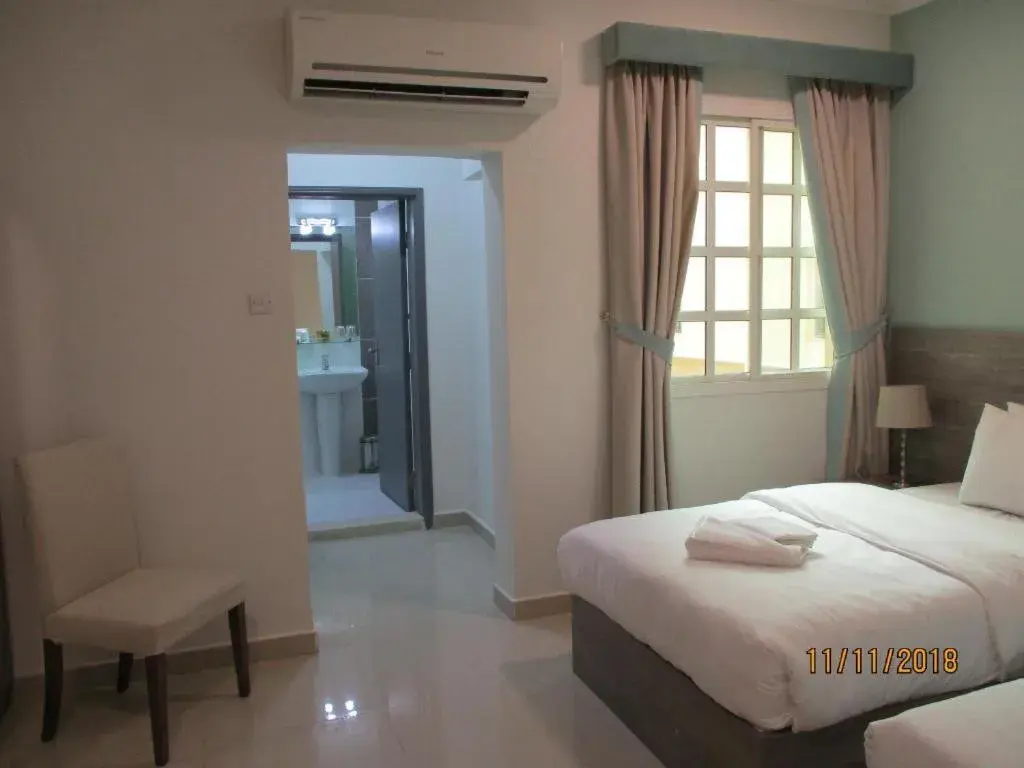 Bed in Sovereign Hotel - Marriage Certificate Required Bed in Sovereign Hotel - Marriage Certificate Required