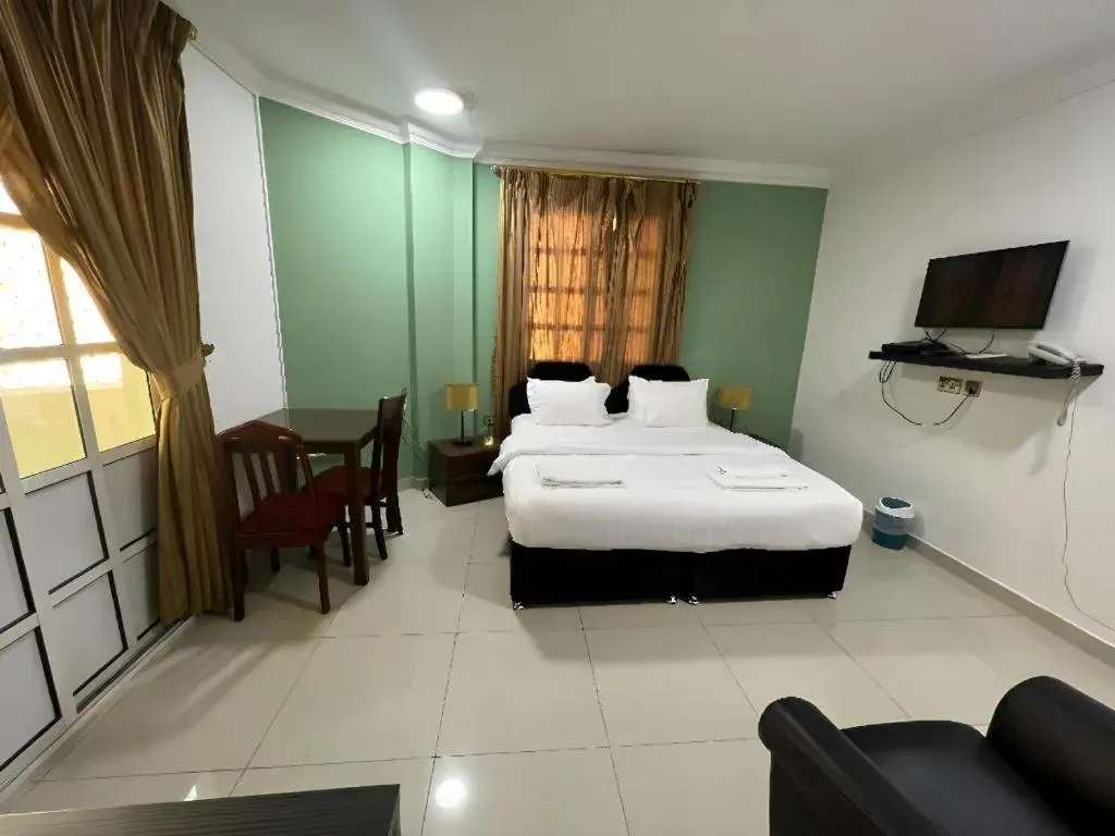 Bed in Sovereign Hotel - Marriage Certificate Required Bed in Sovereign Hotel - Marriage Certificate Required