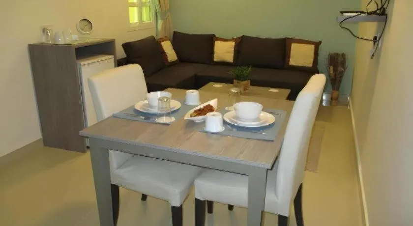 Sovereign Hotel - Marriage Certificate Required