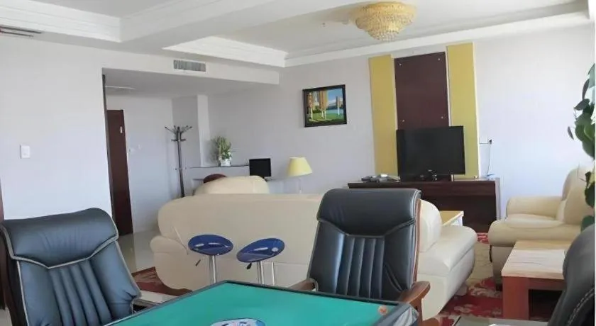 Aksu Pudong Holiday Hotel