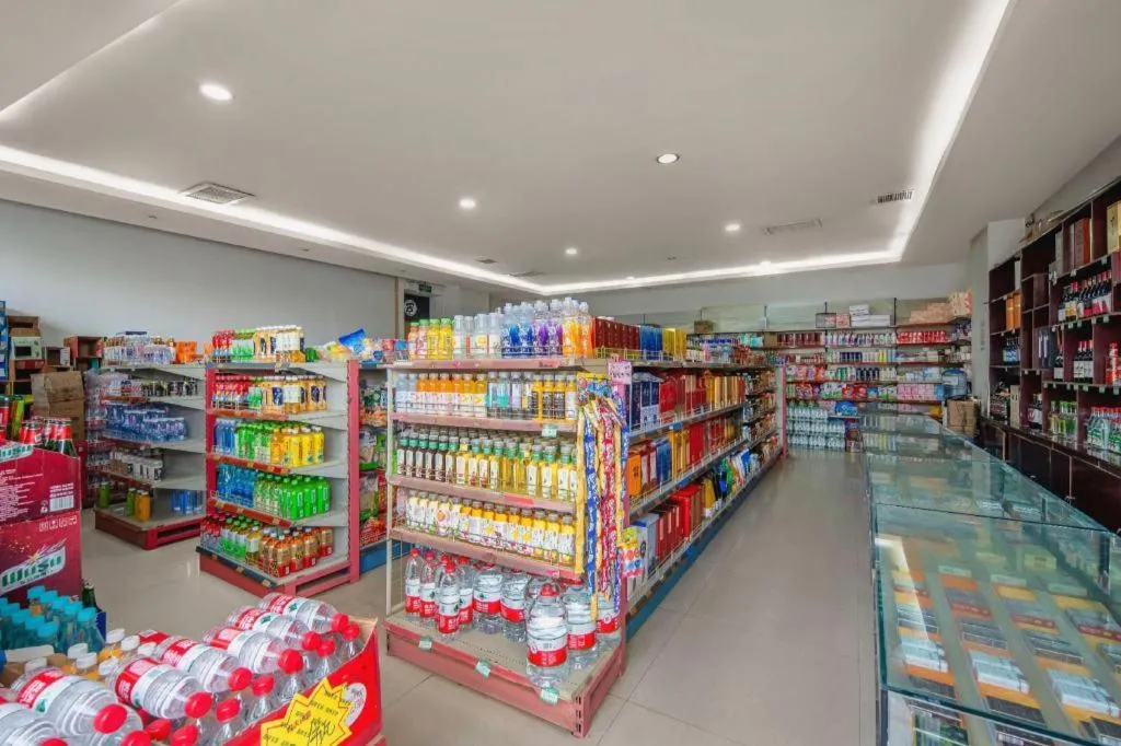 Aksu Pudong Holiday Hotel