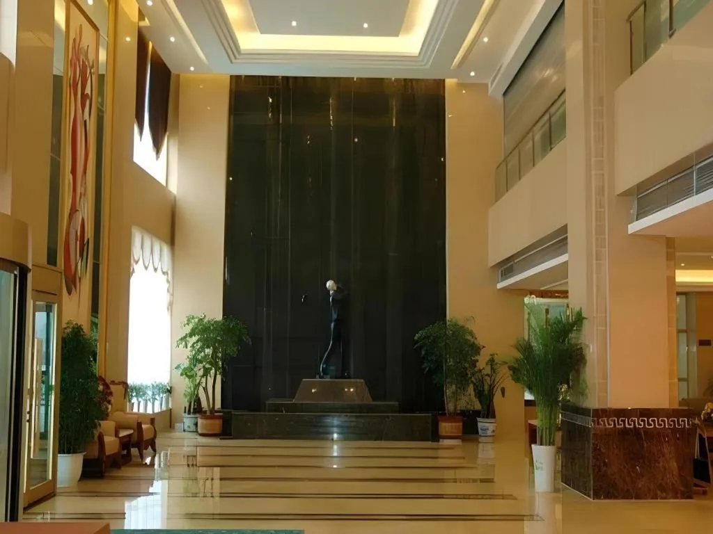 Aksu Pudong Holiday Hotel