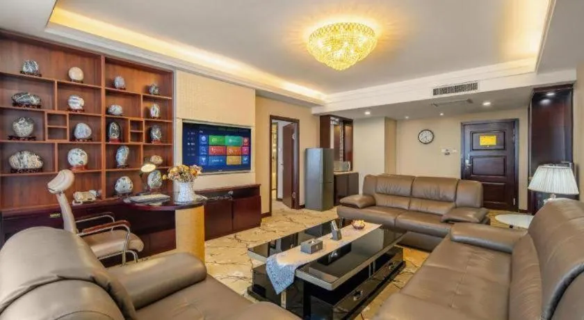 Aksu Pudong Holiday Hotel