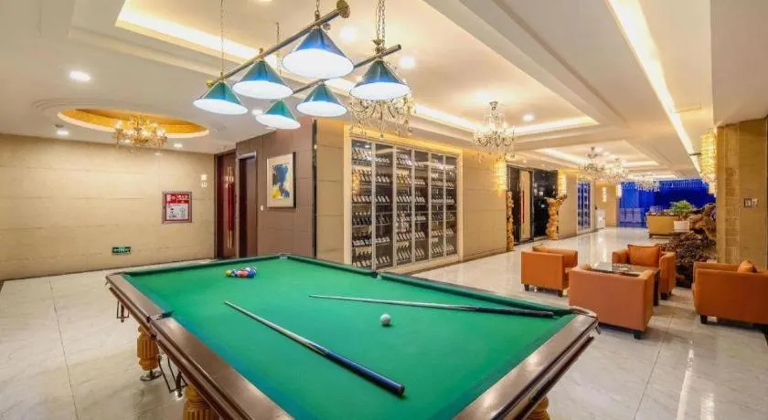 Aksu Pudong Holiday Hotel