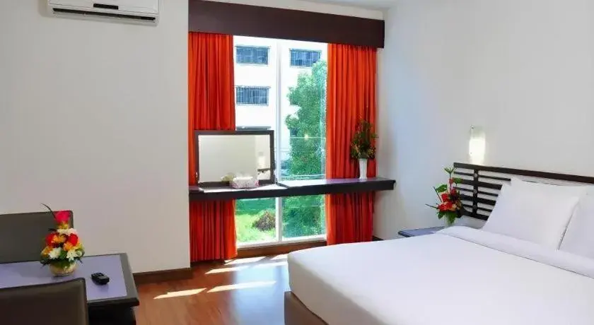 Bed in The Color Hotel Bed in The Color Hotel