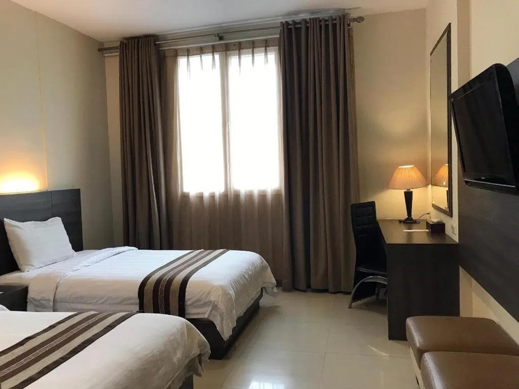 Bed in Mega Permata Hotel