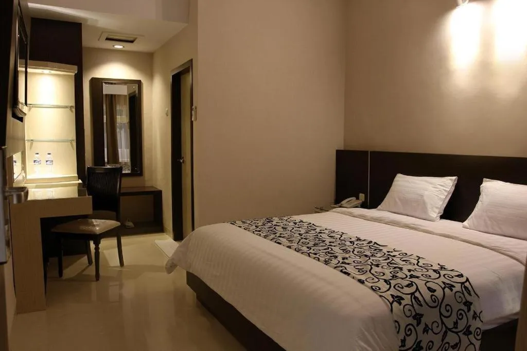 Bed in Mega Permata Hotel