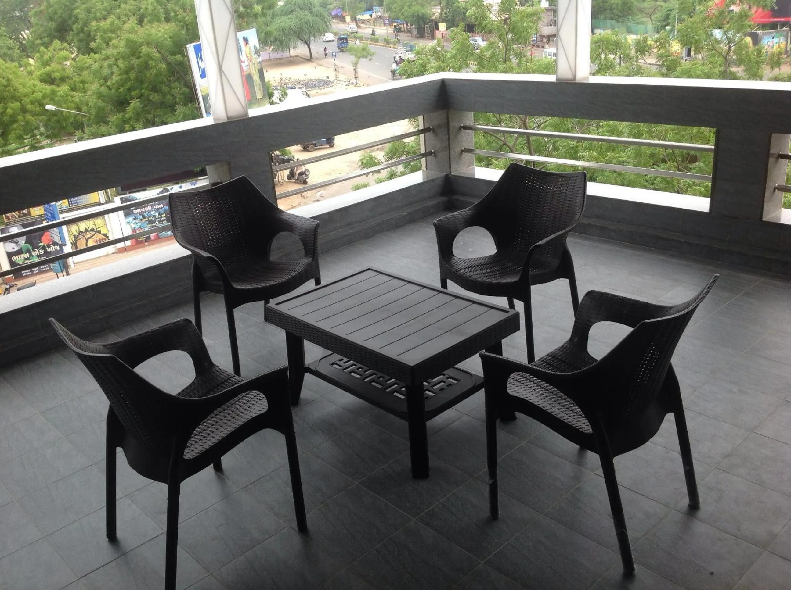 Patio in Hotel Kabir