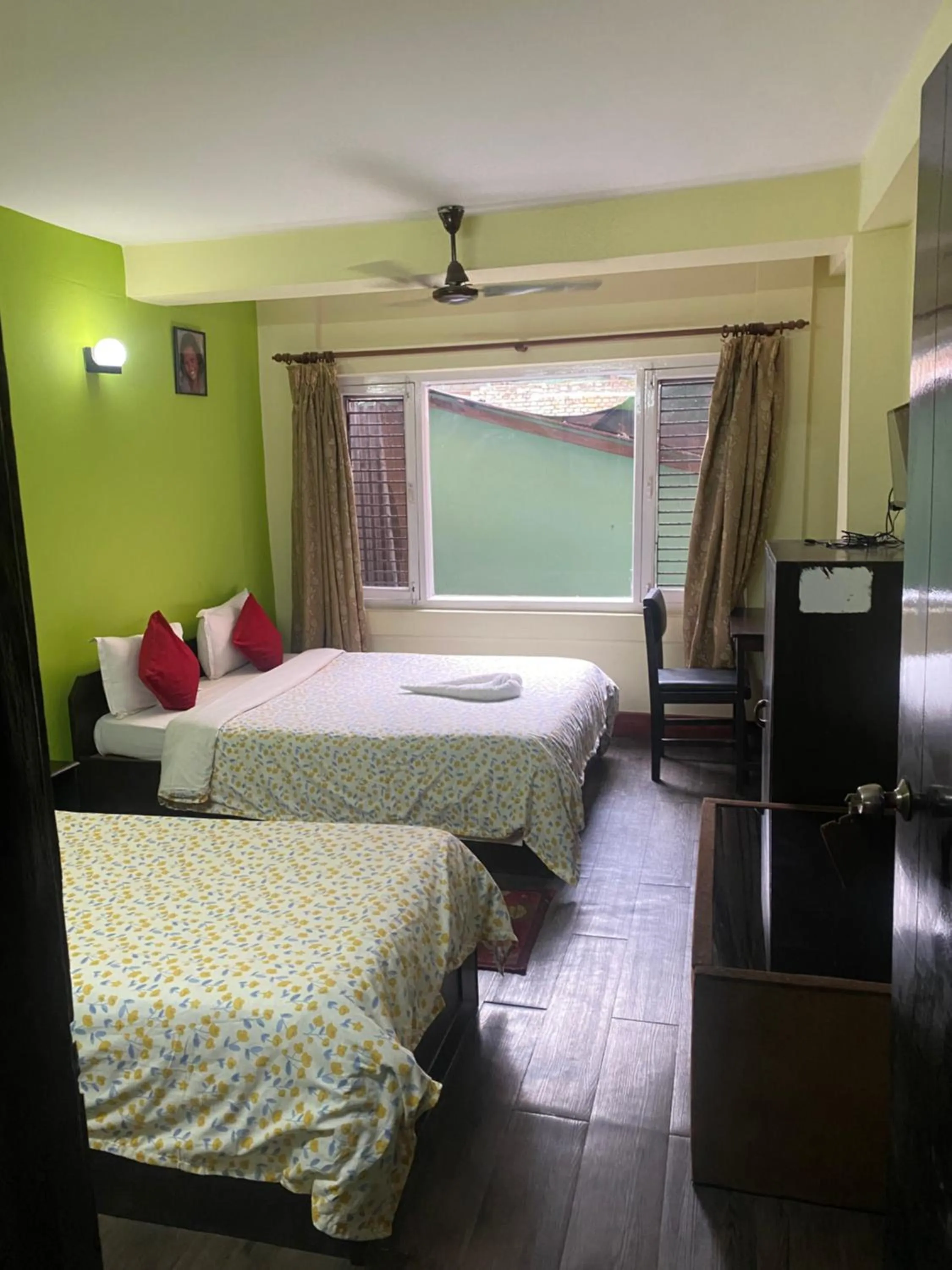 Bedroom, Bed in Bag Packer's Lodge