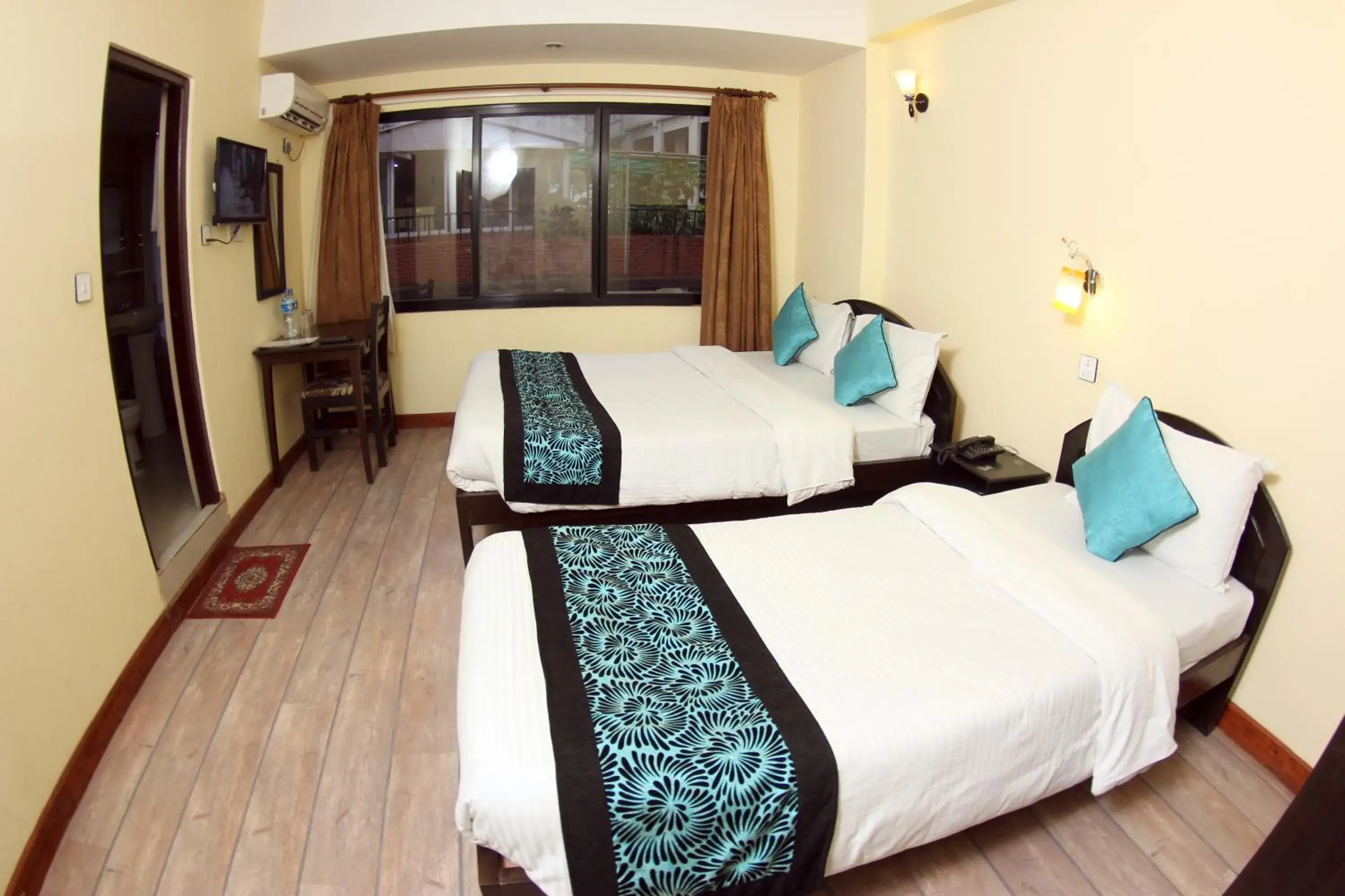 Photo of the whole room, Bed in Bag Packer's Lodge Photo of the whole room, Bed in Bag Packer's Lodge