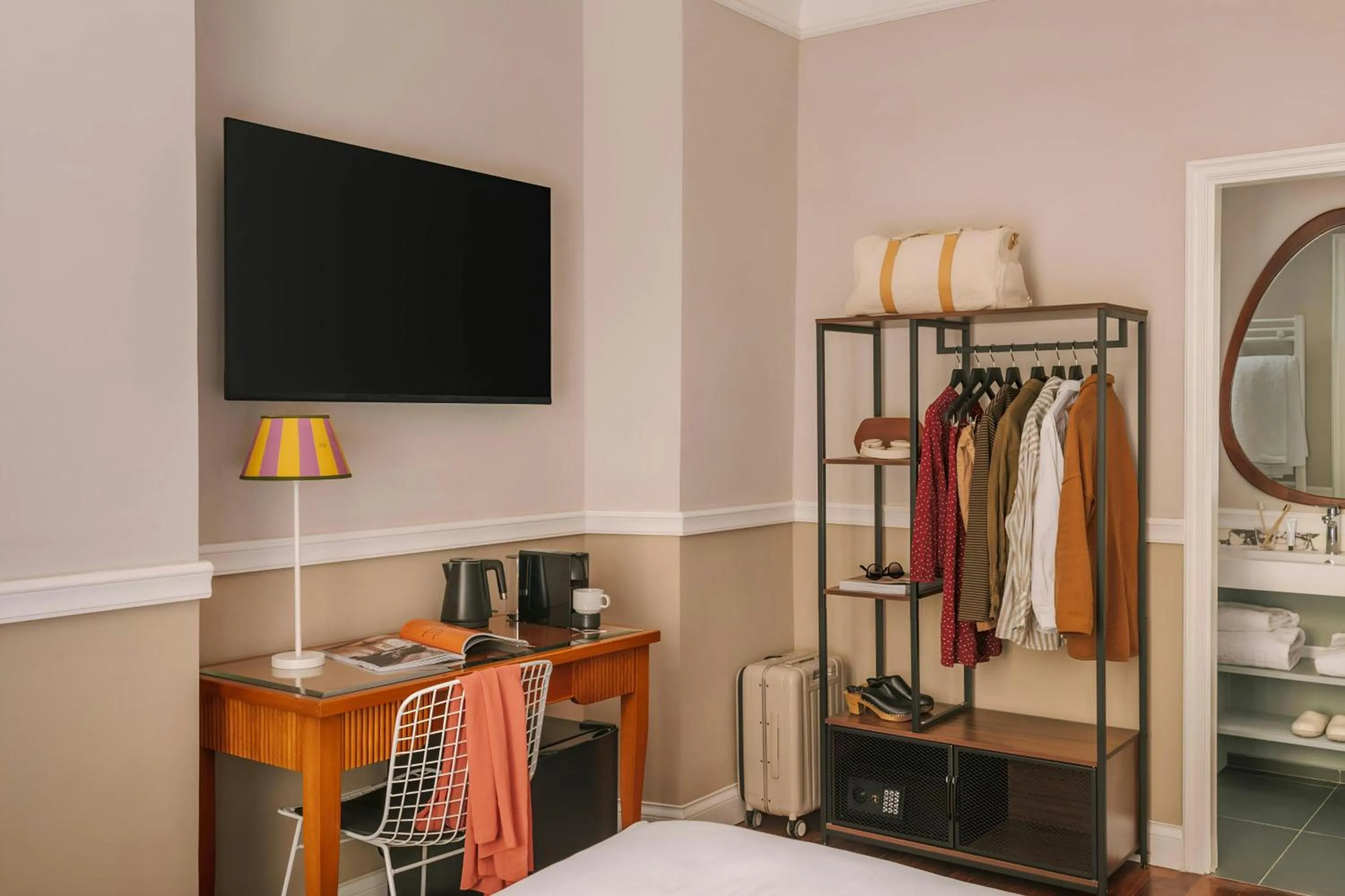 Bedroom in The Sonetto Hotel Piazza Santa Croce, Sonder by Marriott Bonvoy