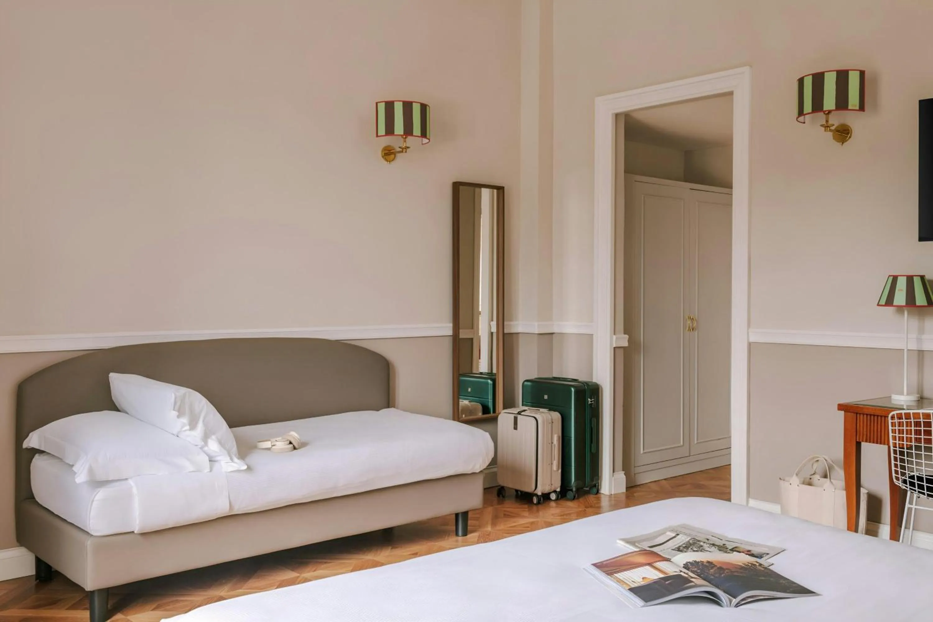 Bedroom, Bed in The Sonetto Hotel Piazza Santa Croce, Sonder by Marriott Bonvoy