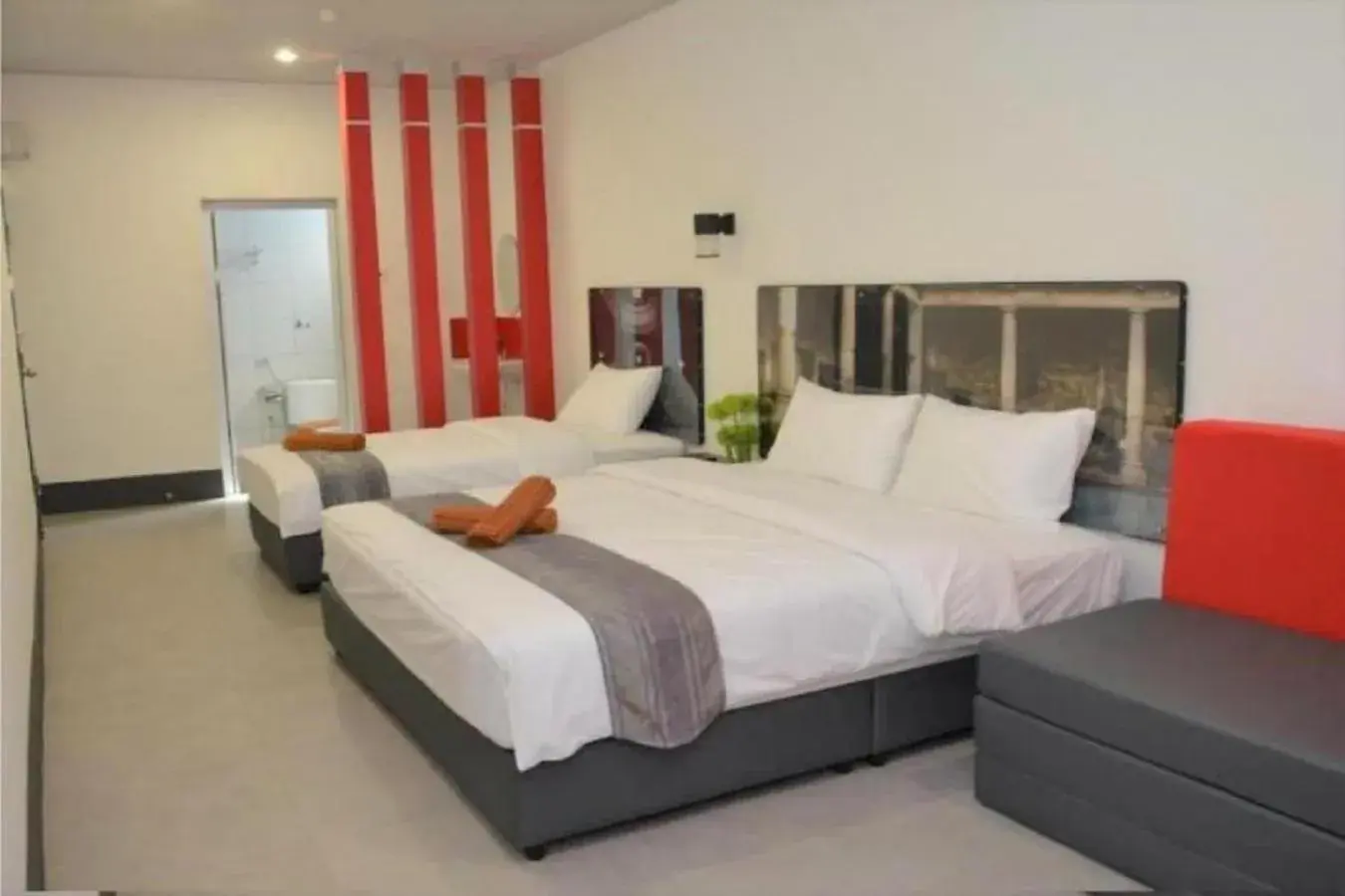 Deluxe Triple Room in Hotel Ventura Deluxe Triple Room in Hotel Ventura