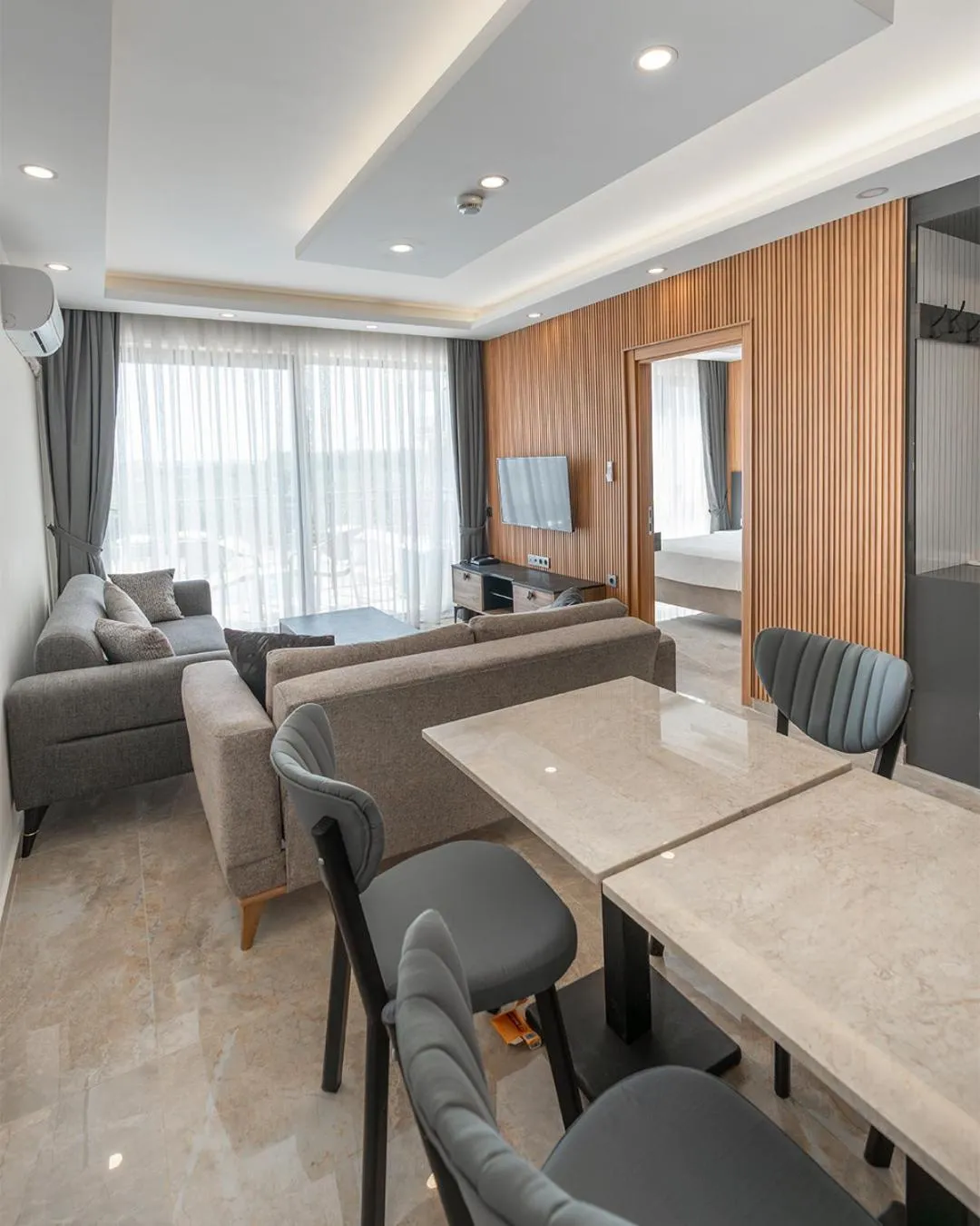 Evin Park Suit Lara & Spa