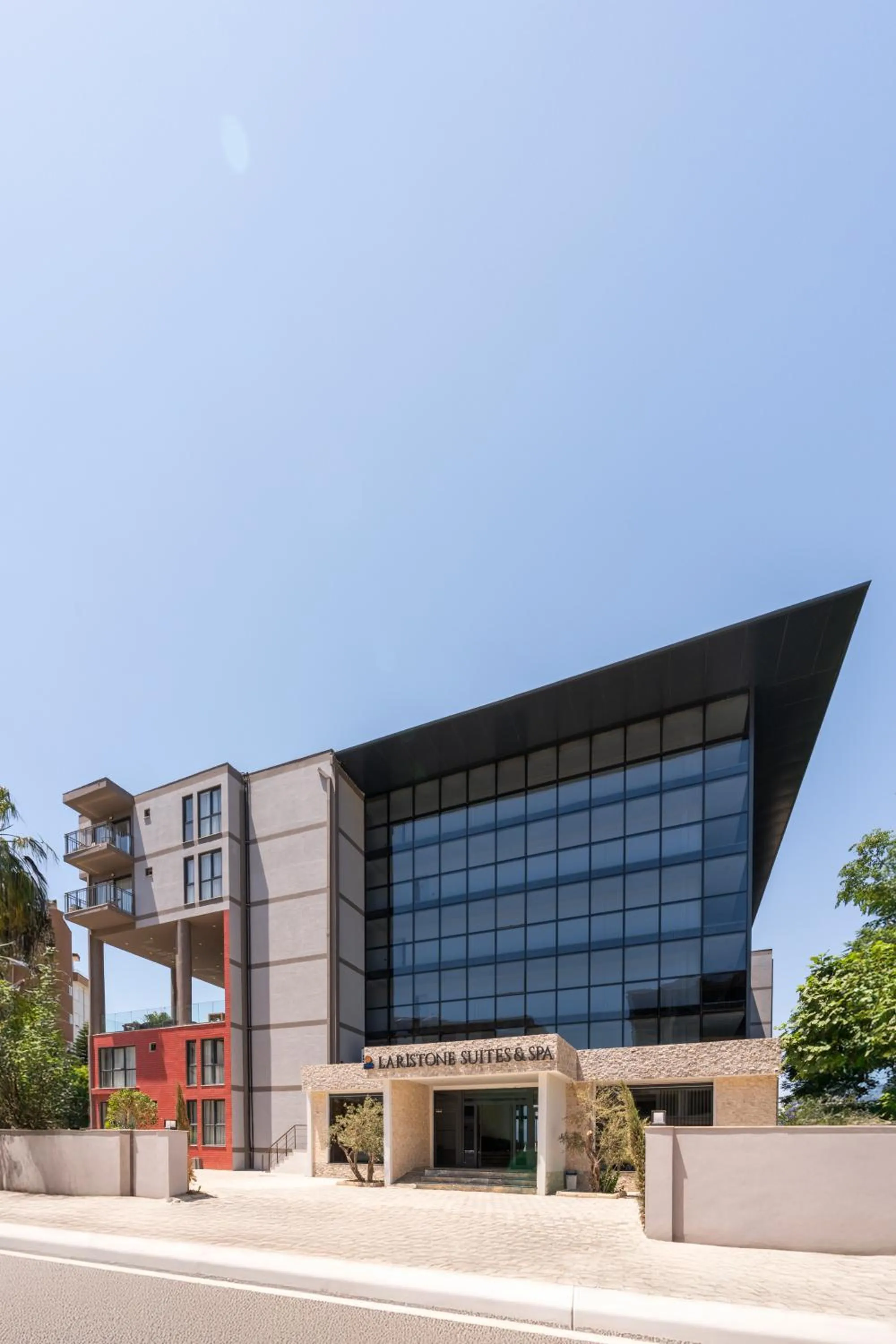 Facade/entrance in Laristone Suite Spa Hotel