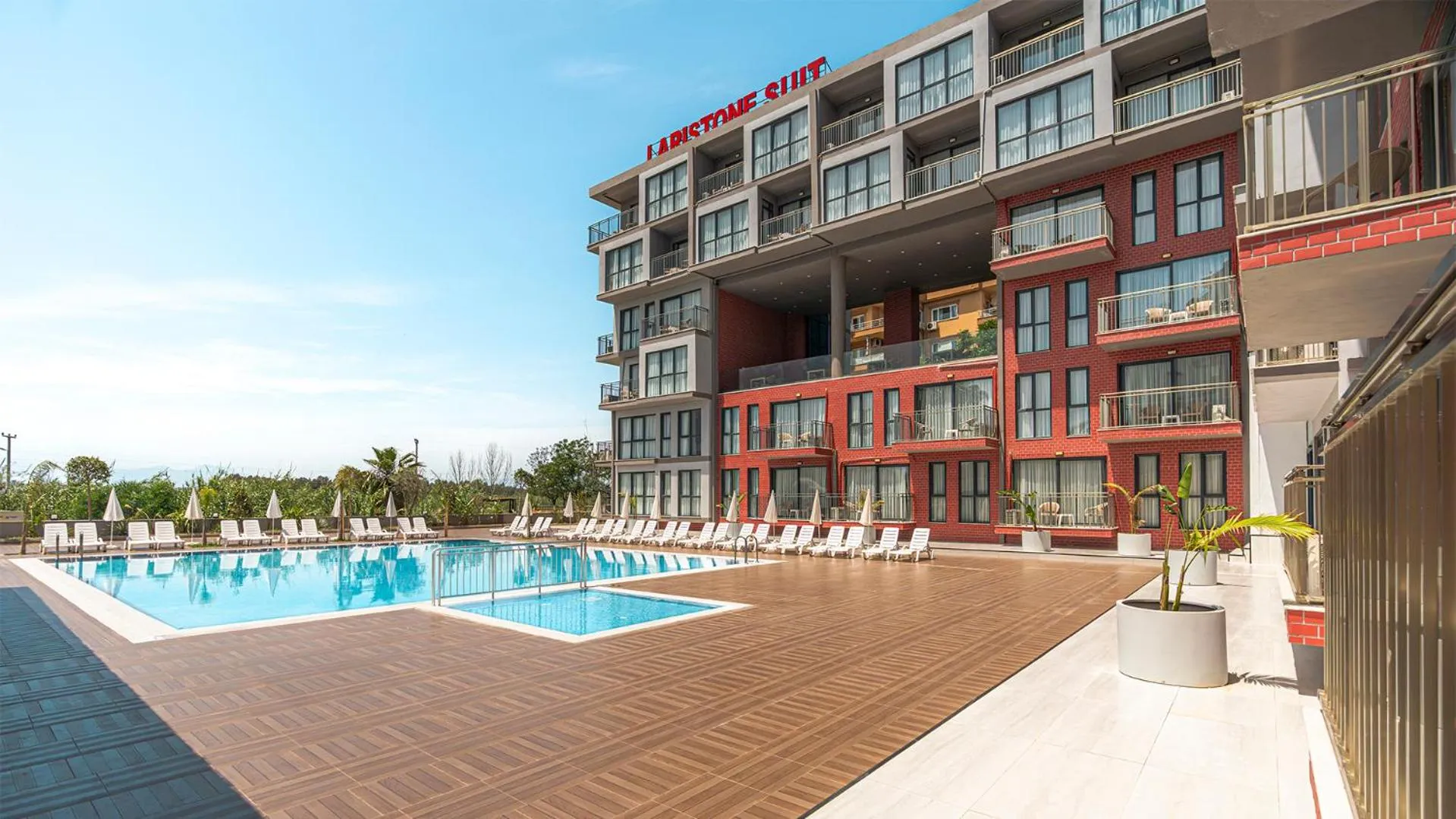 Evin Park Suit Lara & Spa