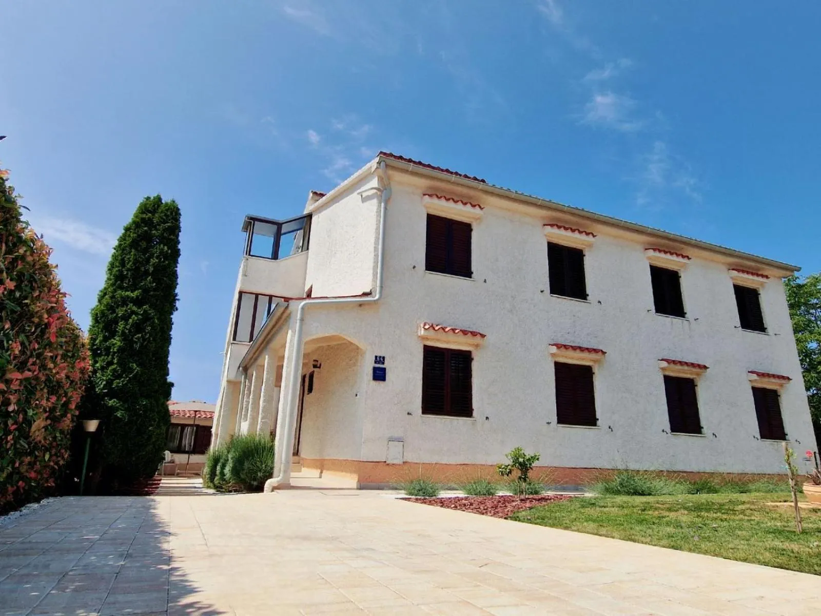Property building in Apartments Regi Medulin