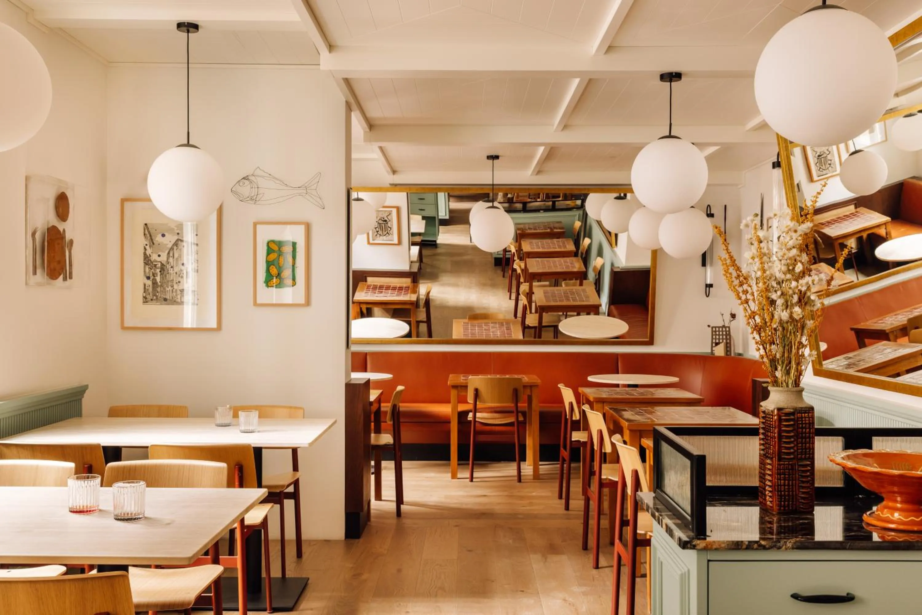 Restaurant/places to eat in Locke de Santa Joana