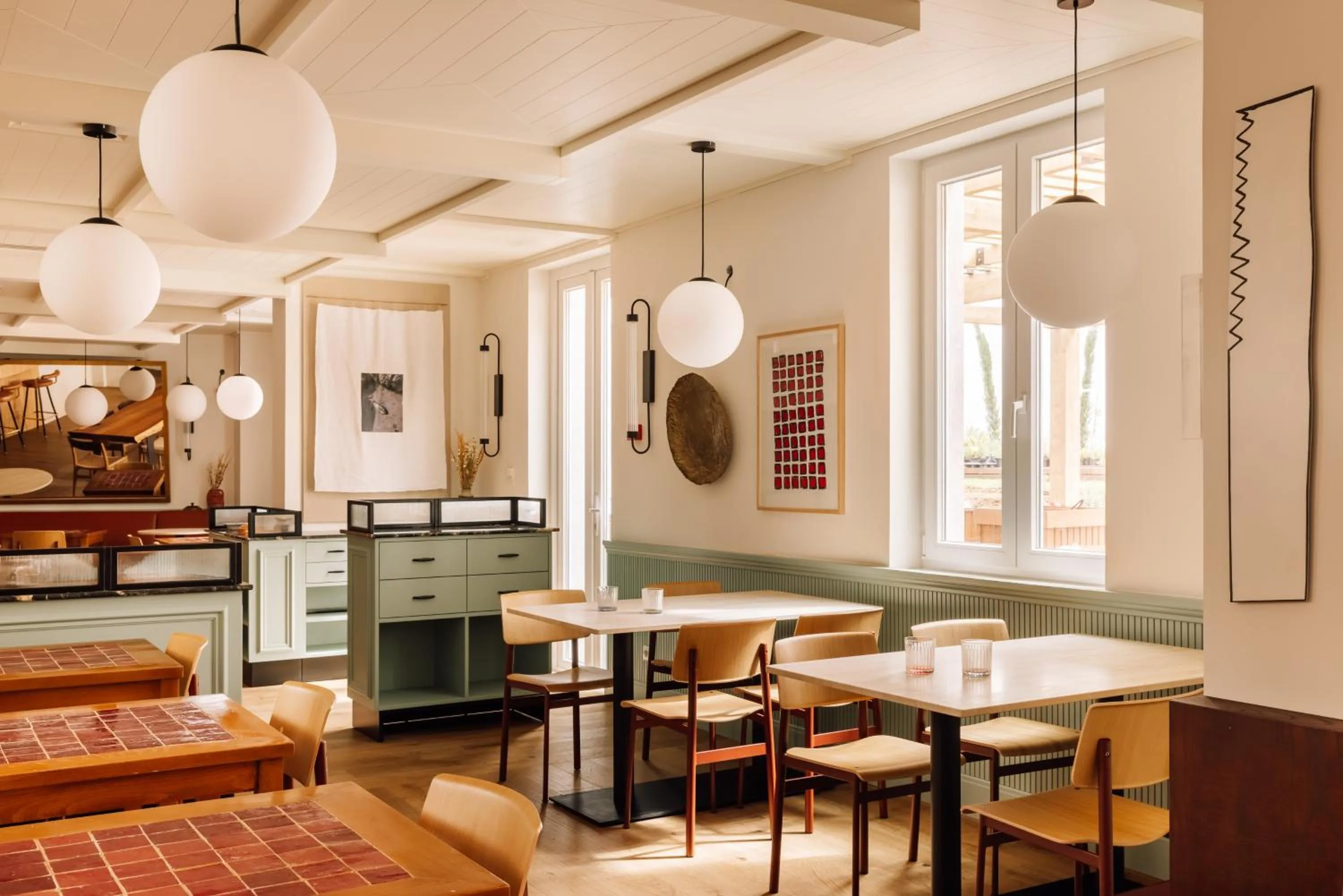 Restaurant/places to eat in Locke de Santa Joana