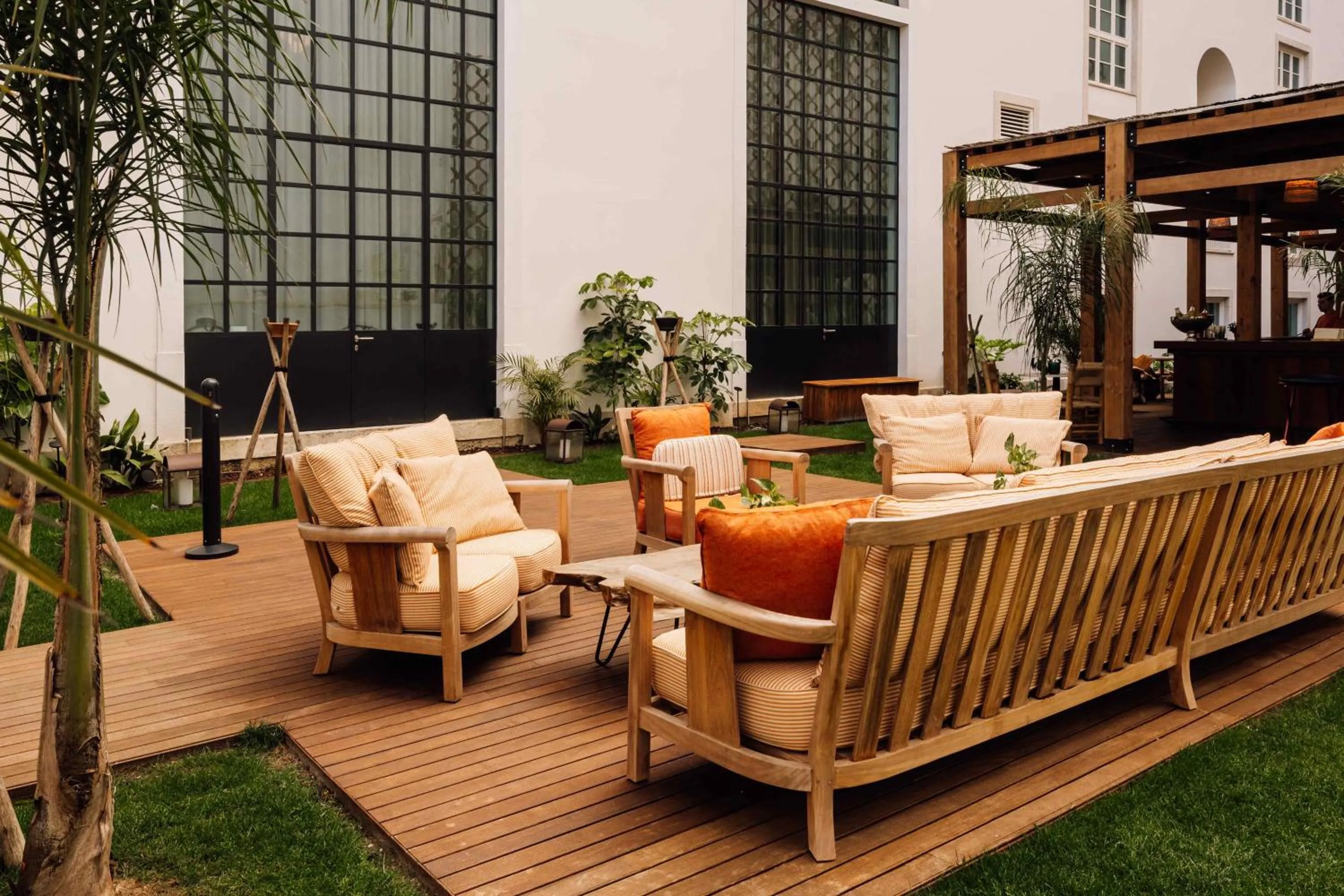 Restaurant/places to eat in Locke de Santa Joana