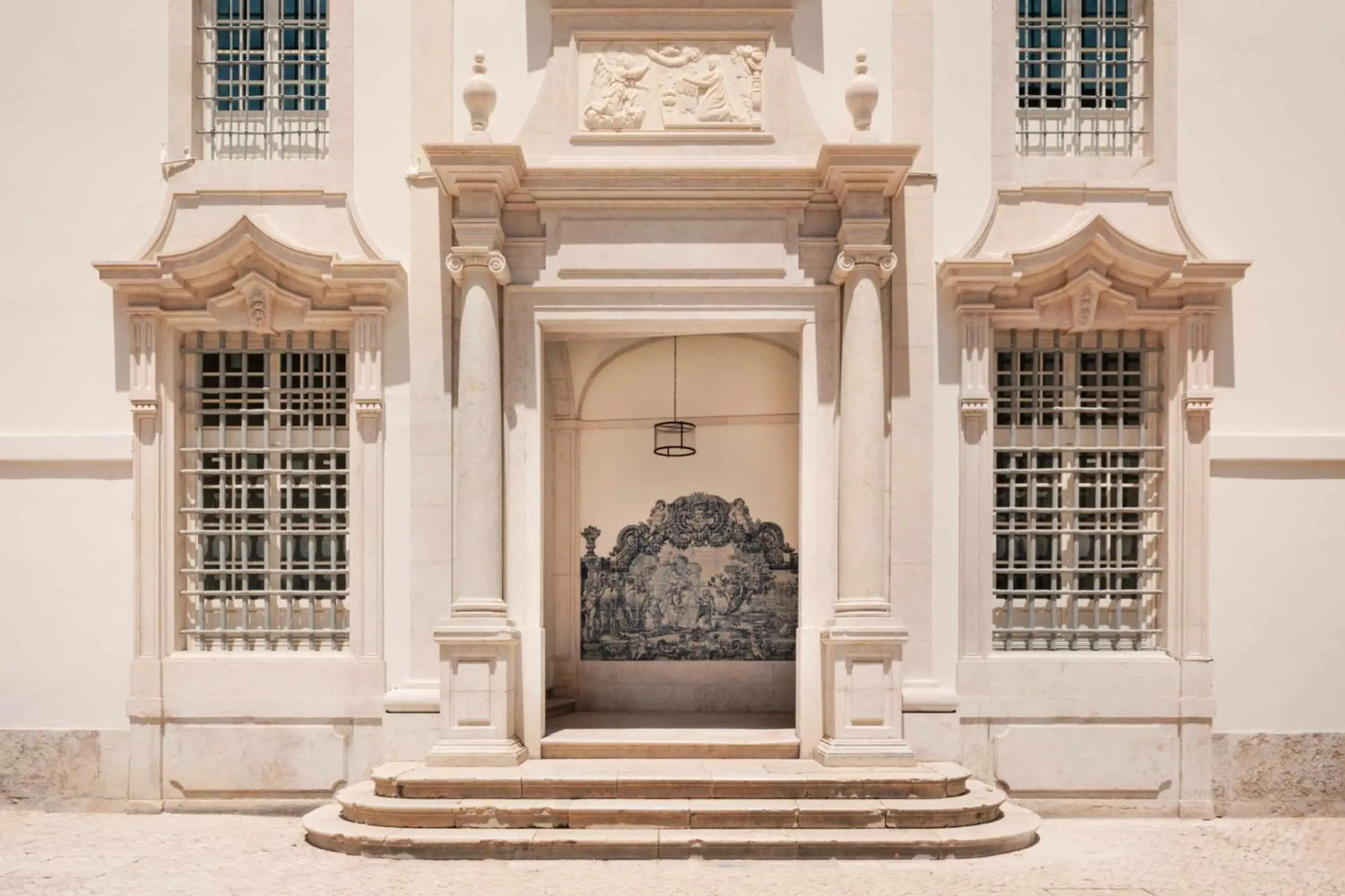 Property building in Locke de Santa Joana Property building in Locke de Santa Joana