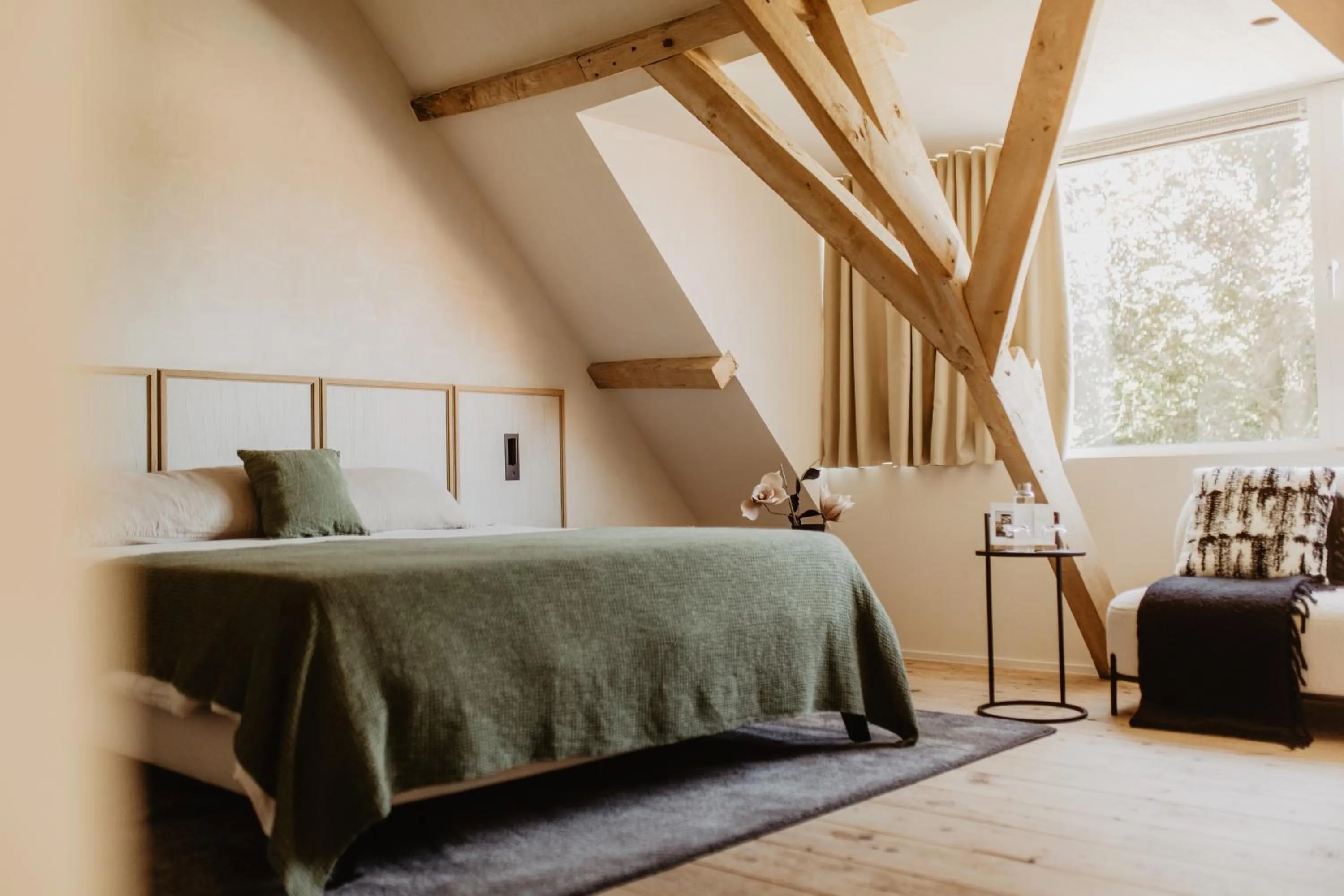 Seating area, Bed in Stil 1827