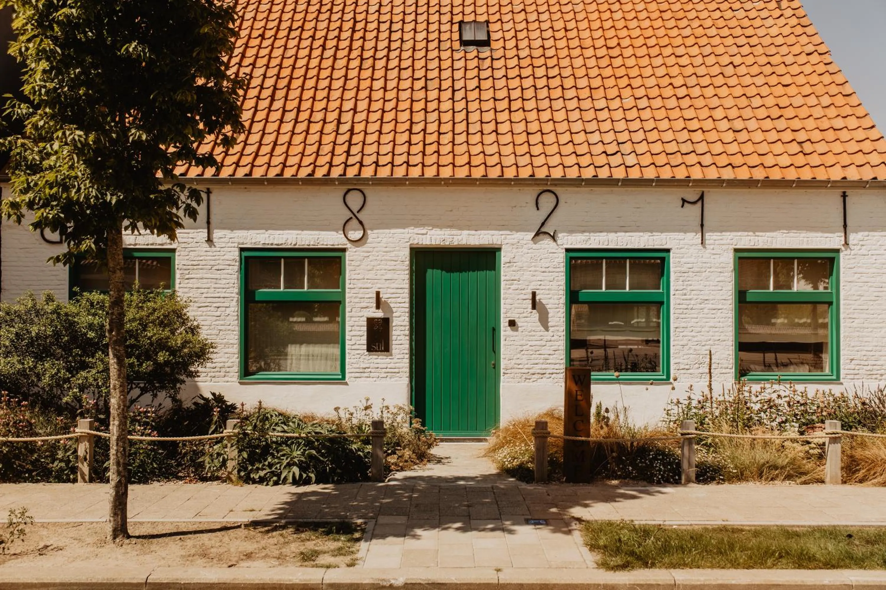 Facade/entrance in Stil 1827