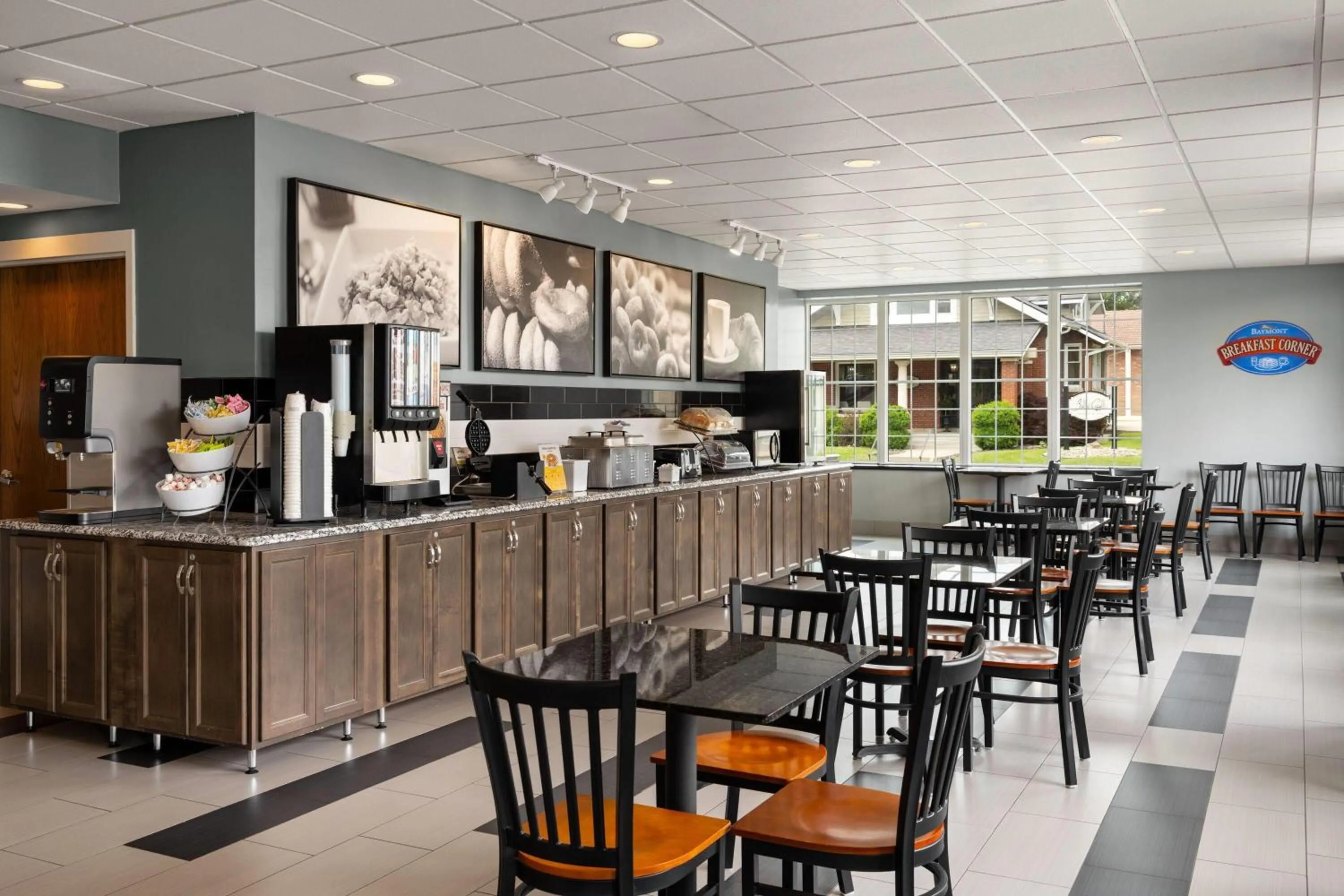 Breakfast in Baymont by Wyndham Jefferson City