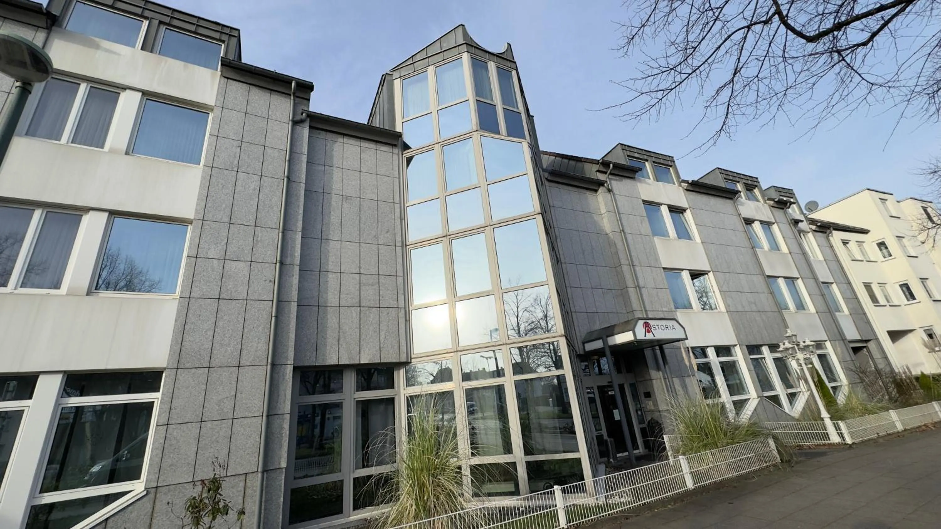 Property building in Astoria City Resort