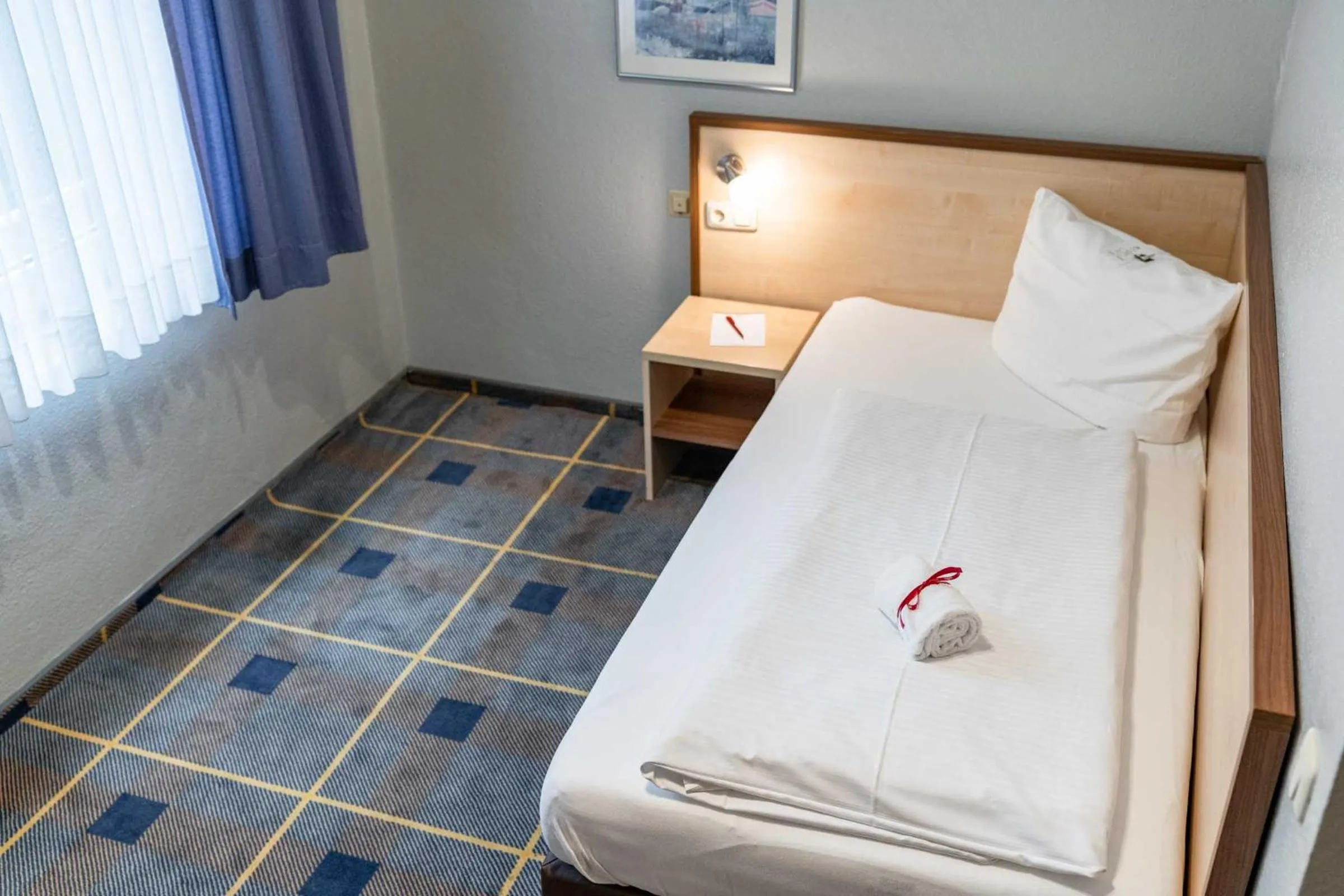 Photo of the whole room, Bed in Astoria City Resort