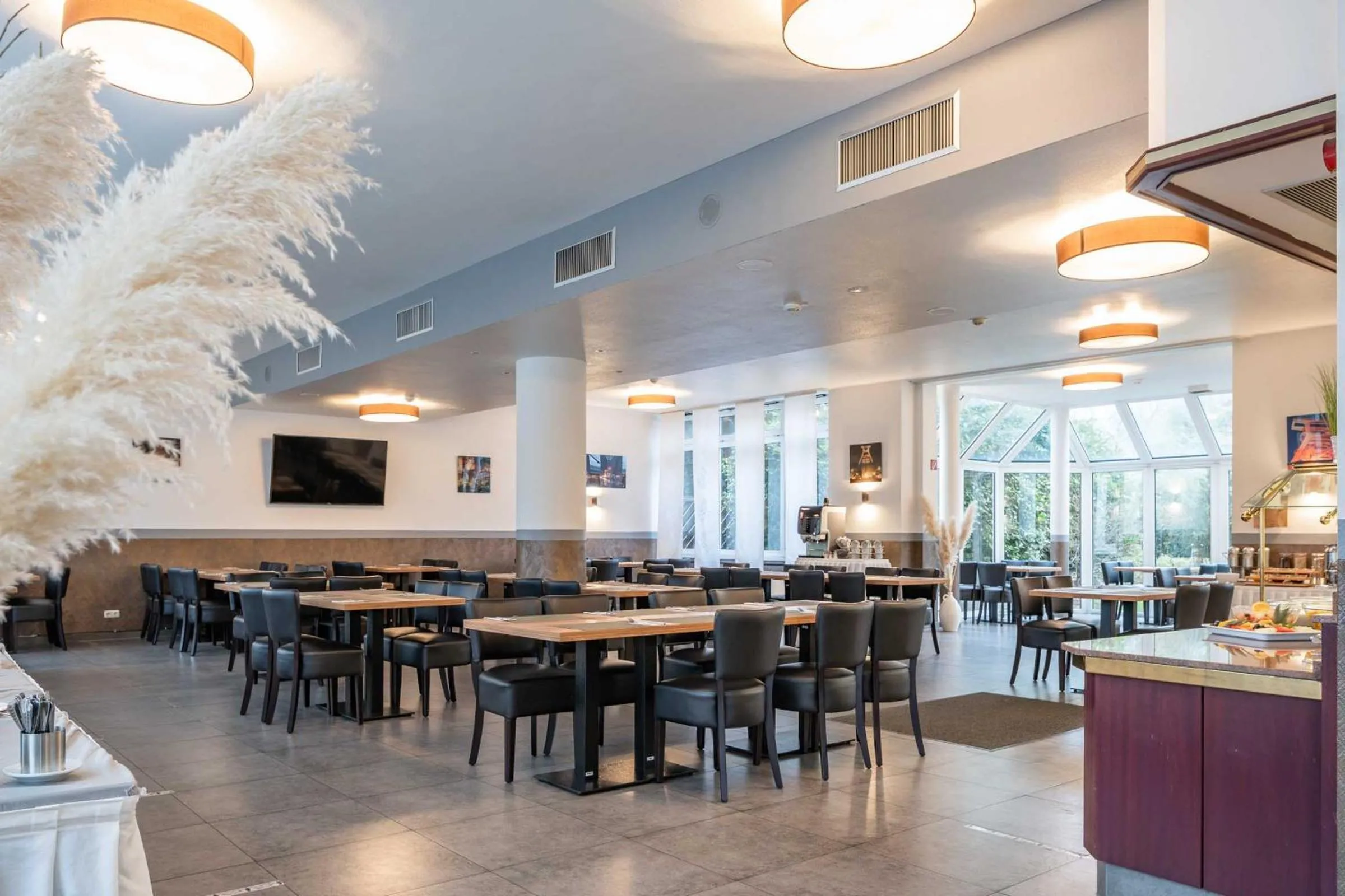 Breakfast in Astoria City Resort